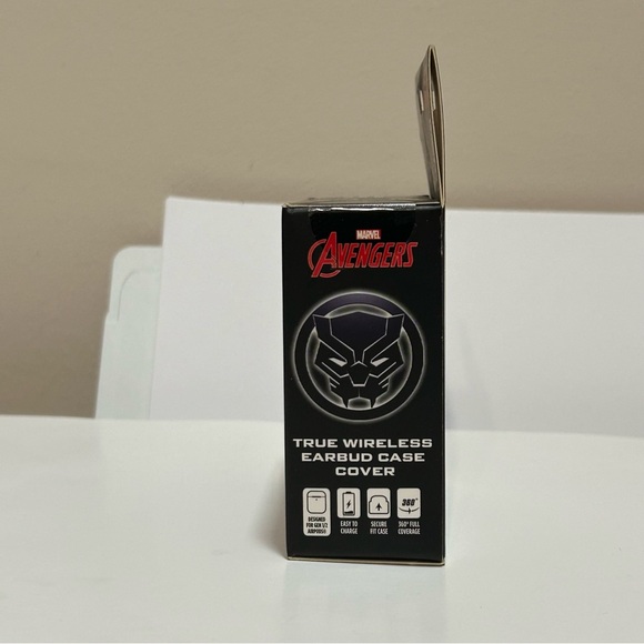 Marvel Avengers Black Panther True Wireless Earbud Case Cover - NIB - Picture 2 of 6